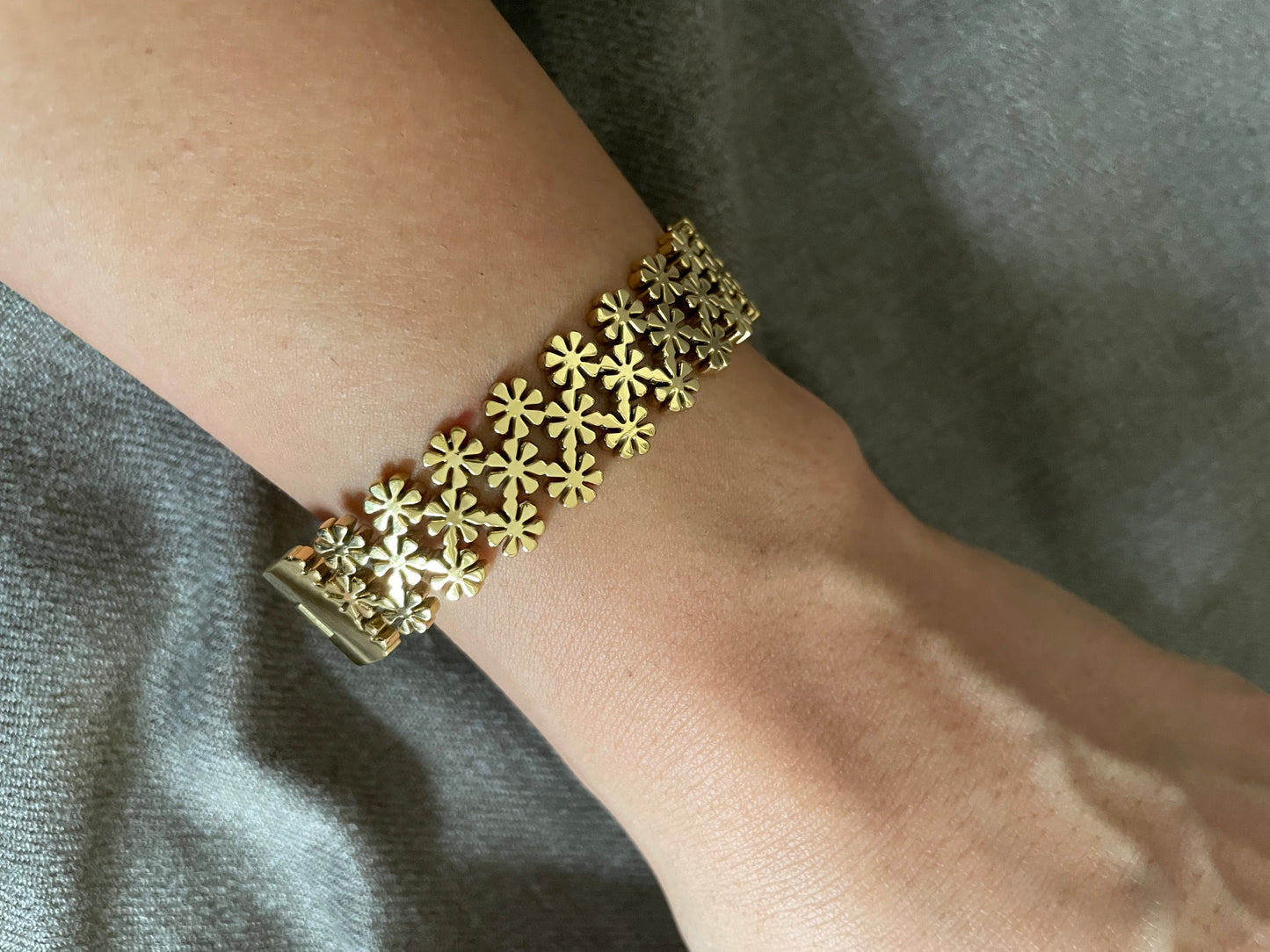 Blossom Cluster Gold Bracelet