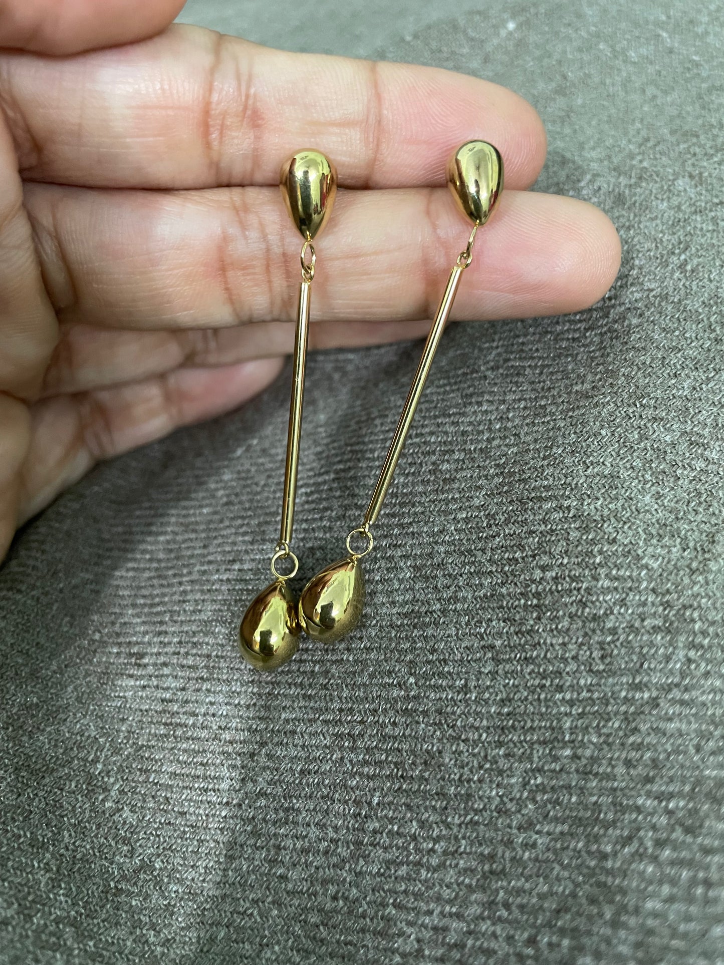 Gold Teardrop Linear Drop Earrings