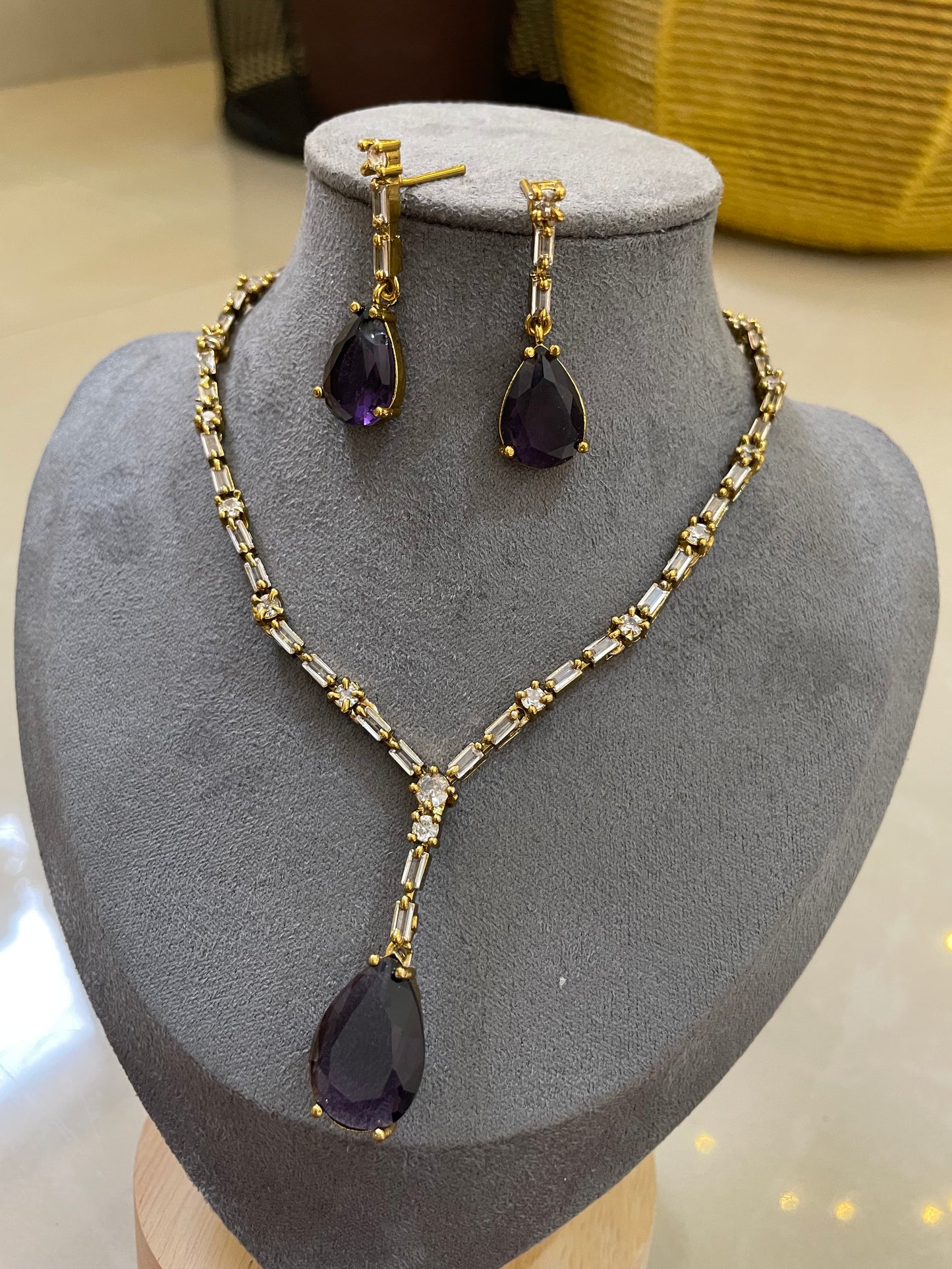 Aria Drop AD Necklace Set