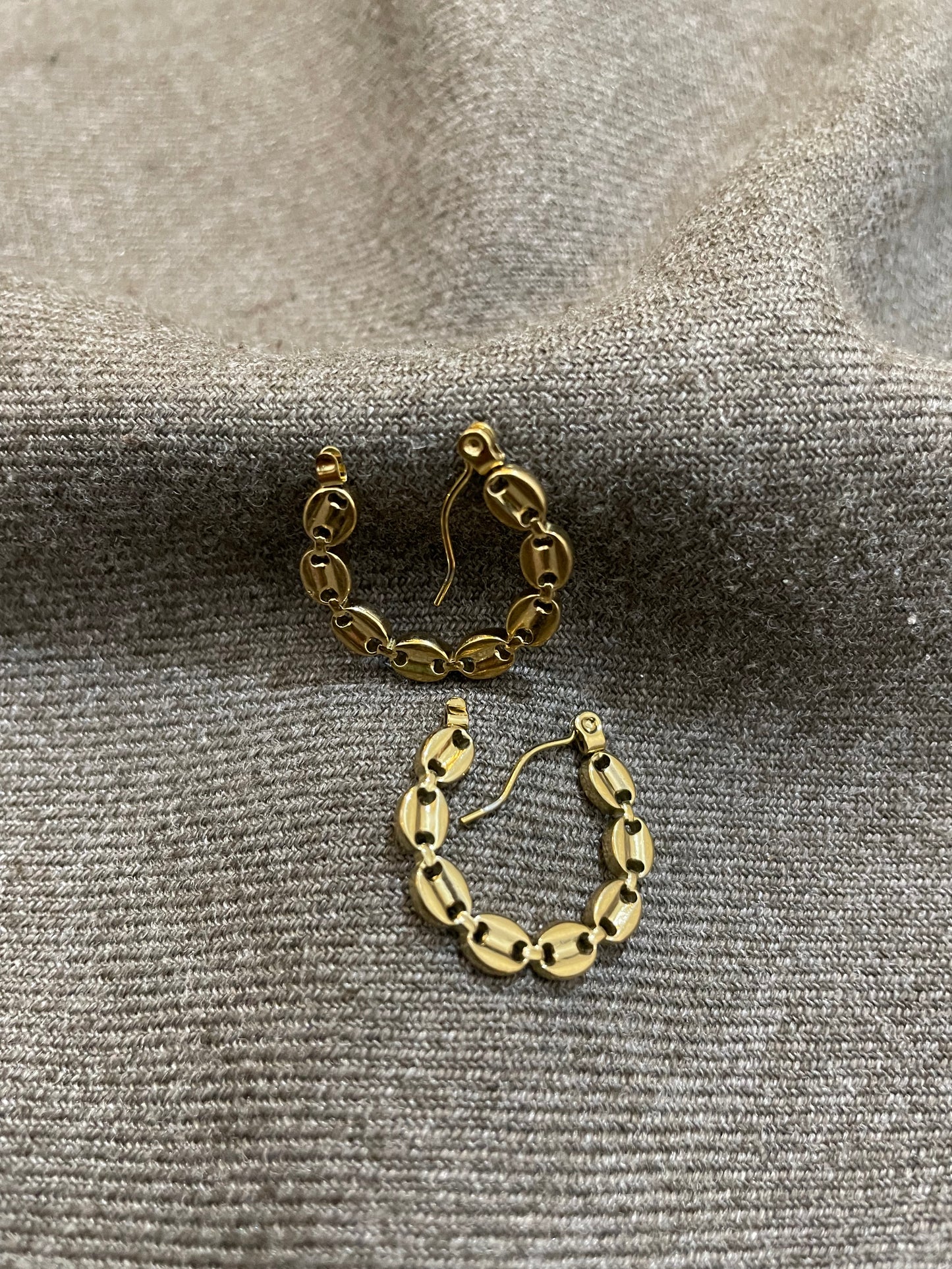 Chain Elegance Hoops