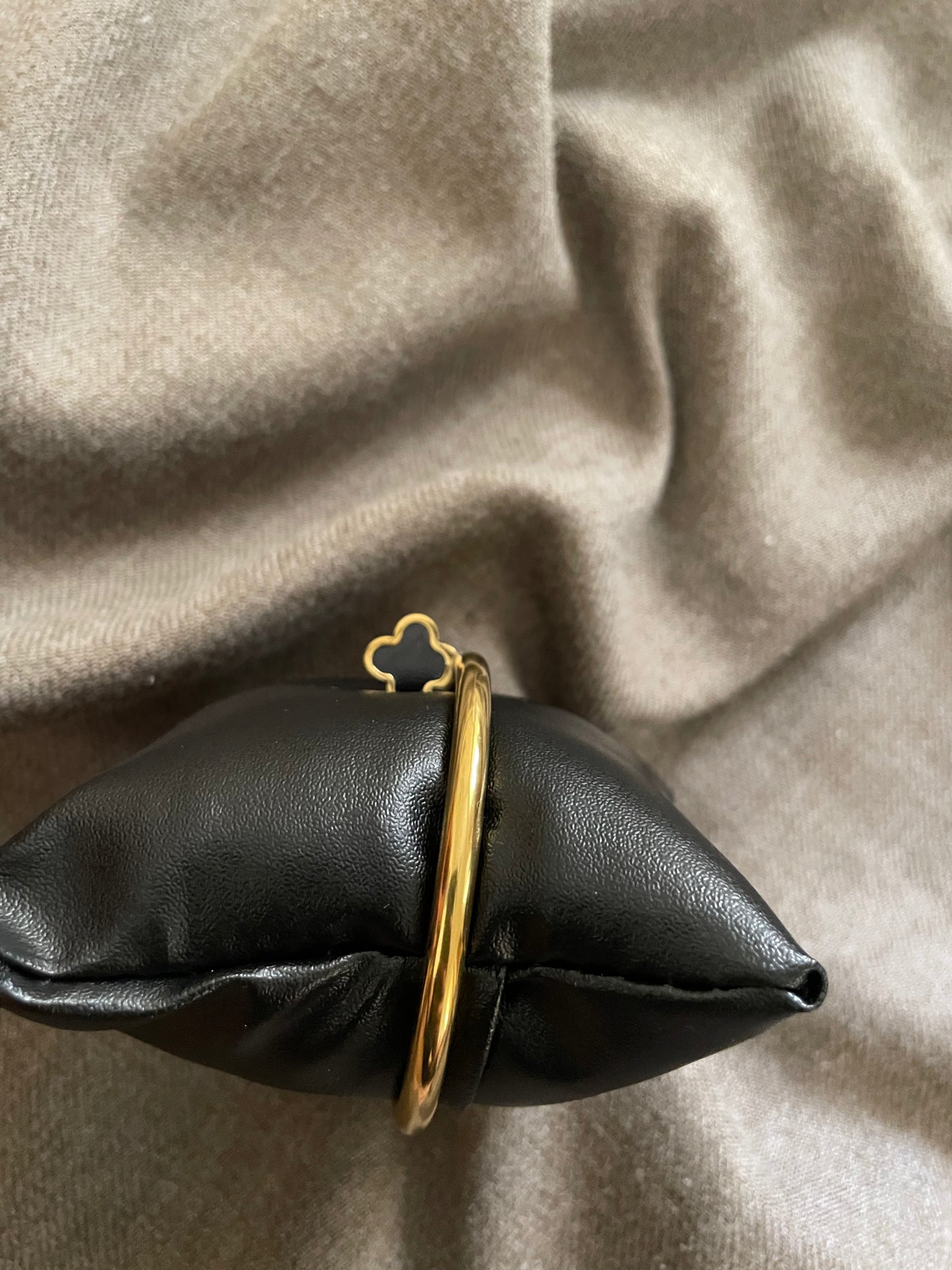 Lucky clover bangle