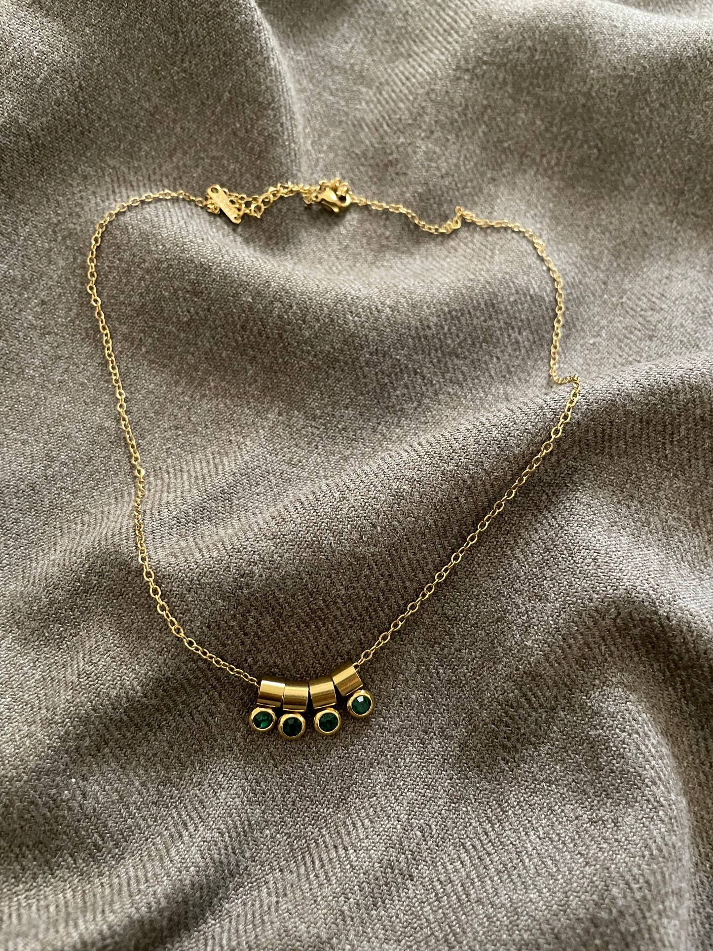 Rolling stone necklace