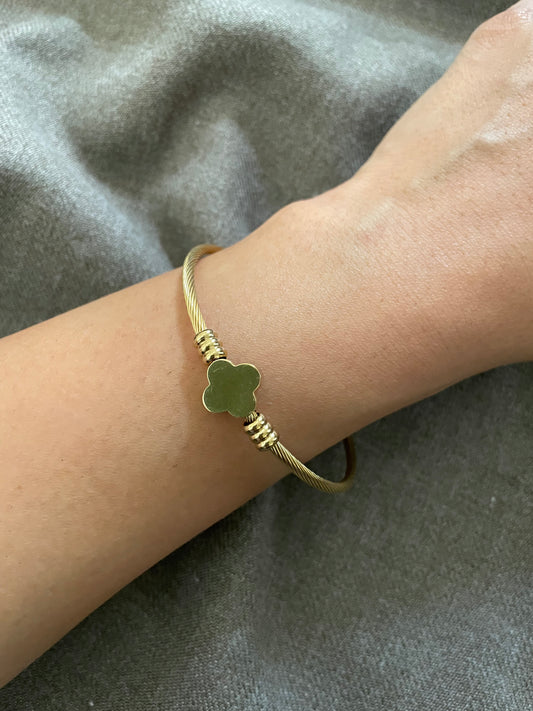 Clara Cable Clover Bangle