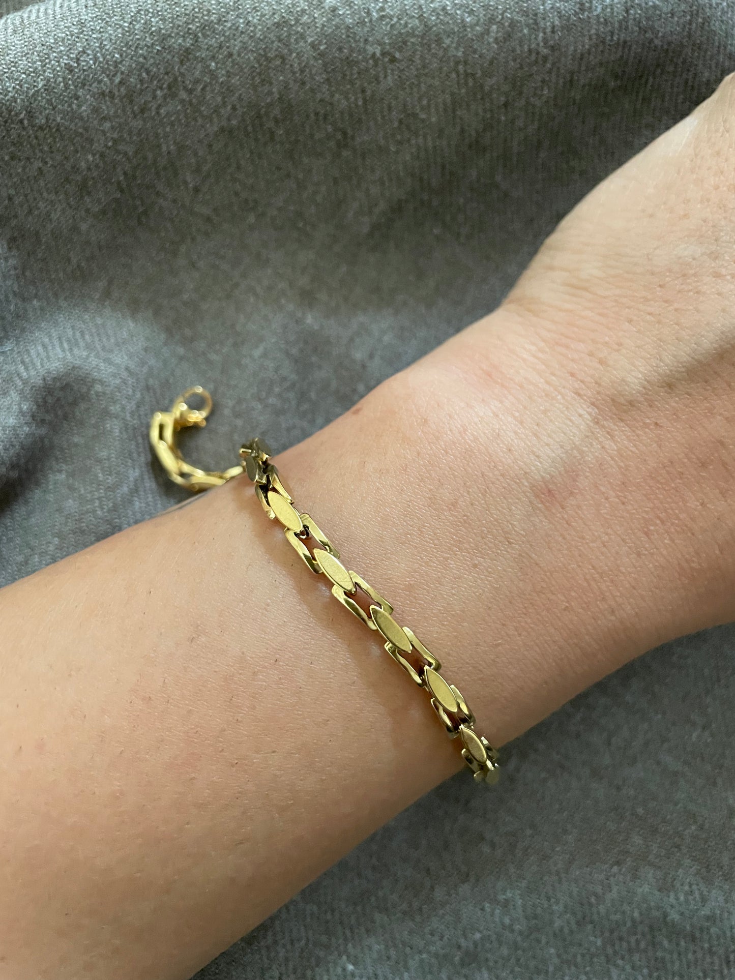 Luxe Leaf Link Bracelet