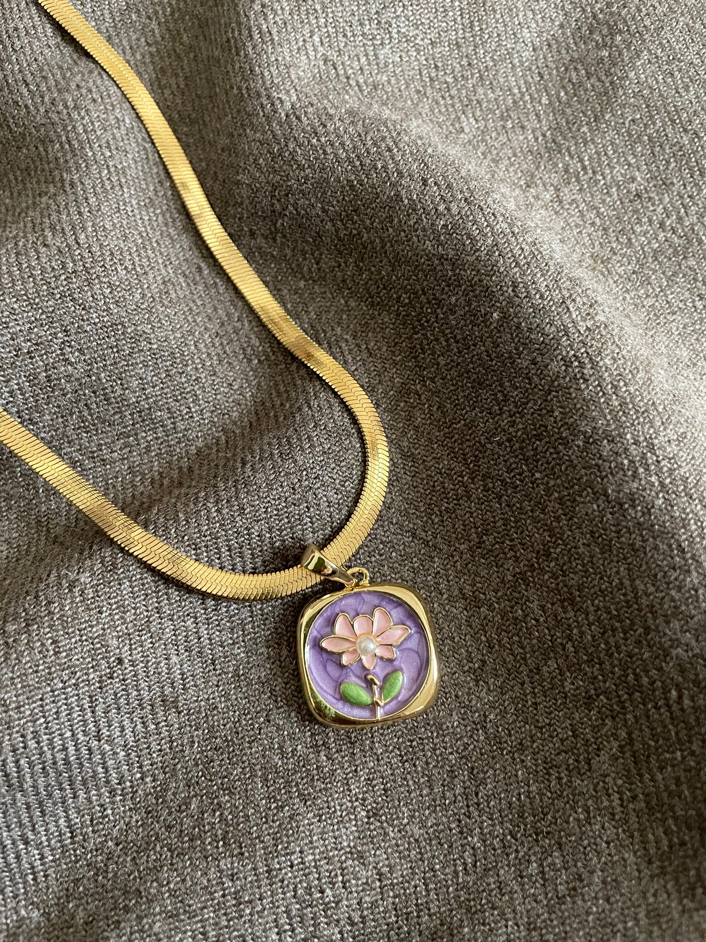 Pastel Petal Pendant necklace