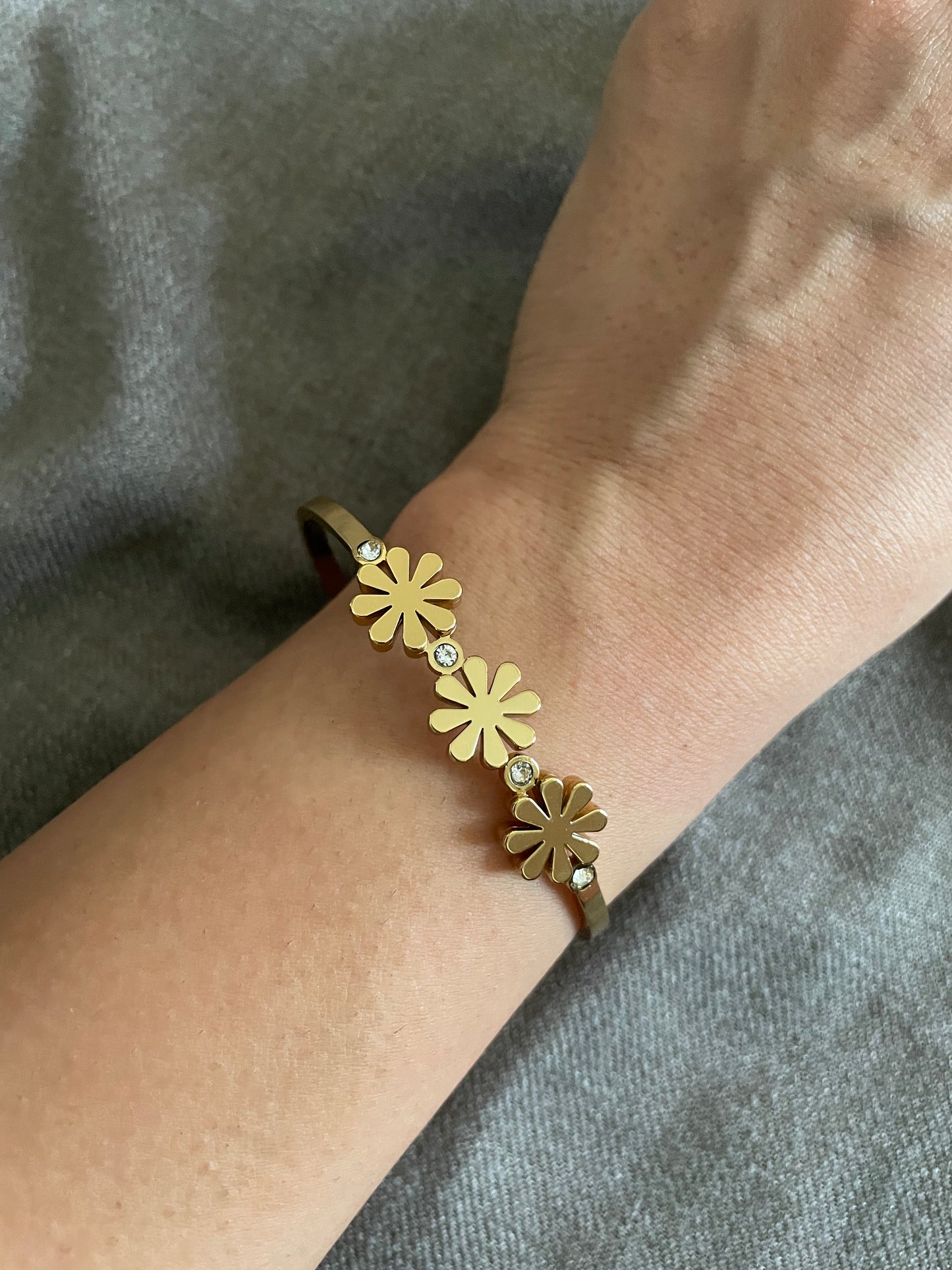 Daisy Sparkle Bangle