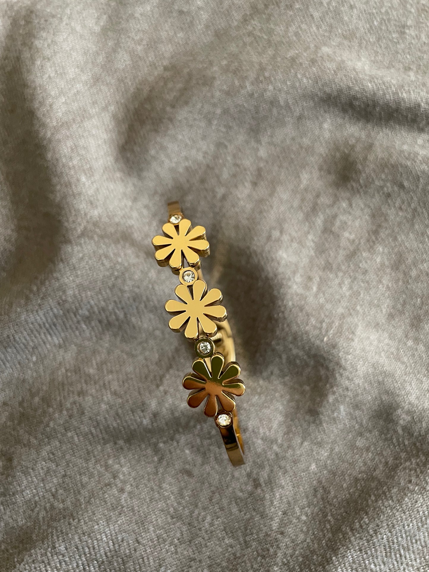 Daisy Sparkle Bangle