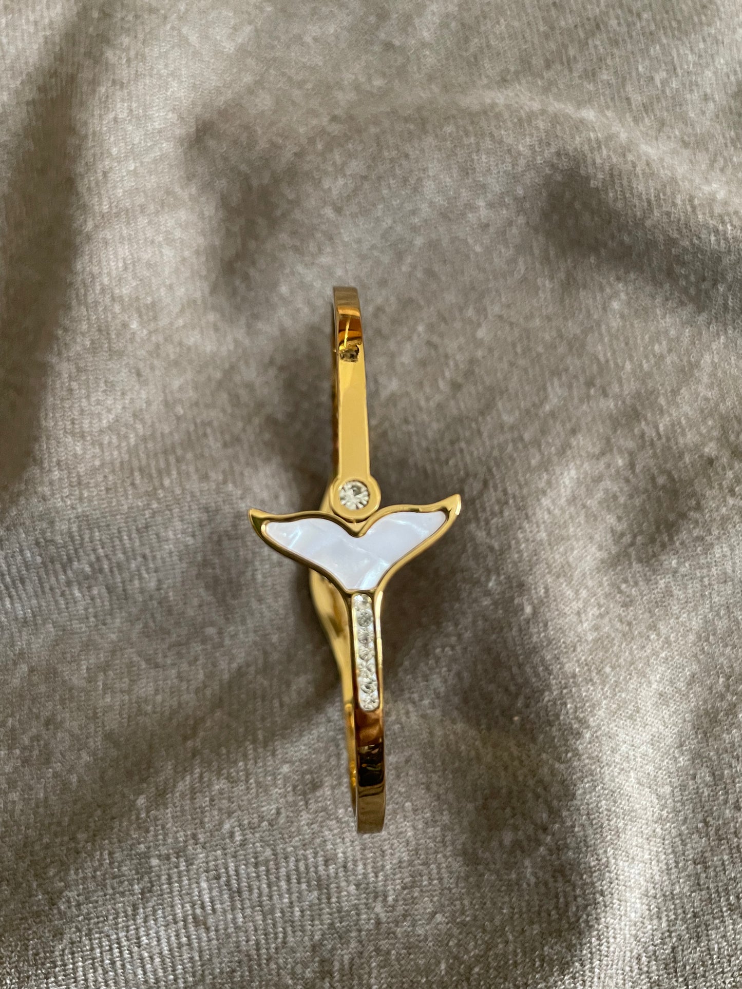 Ocean Tail Crystal Bangle