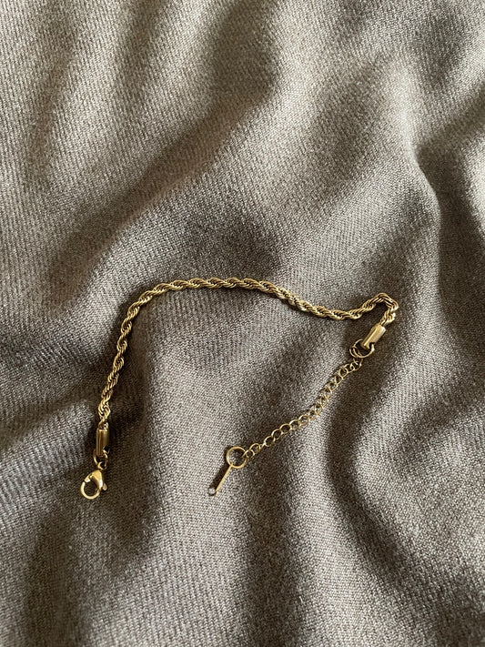 Classic Gold Rope Chain Bracelet