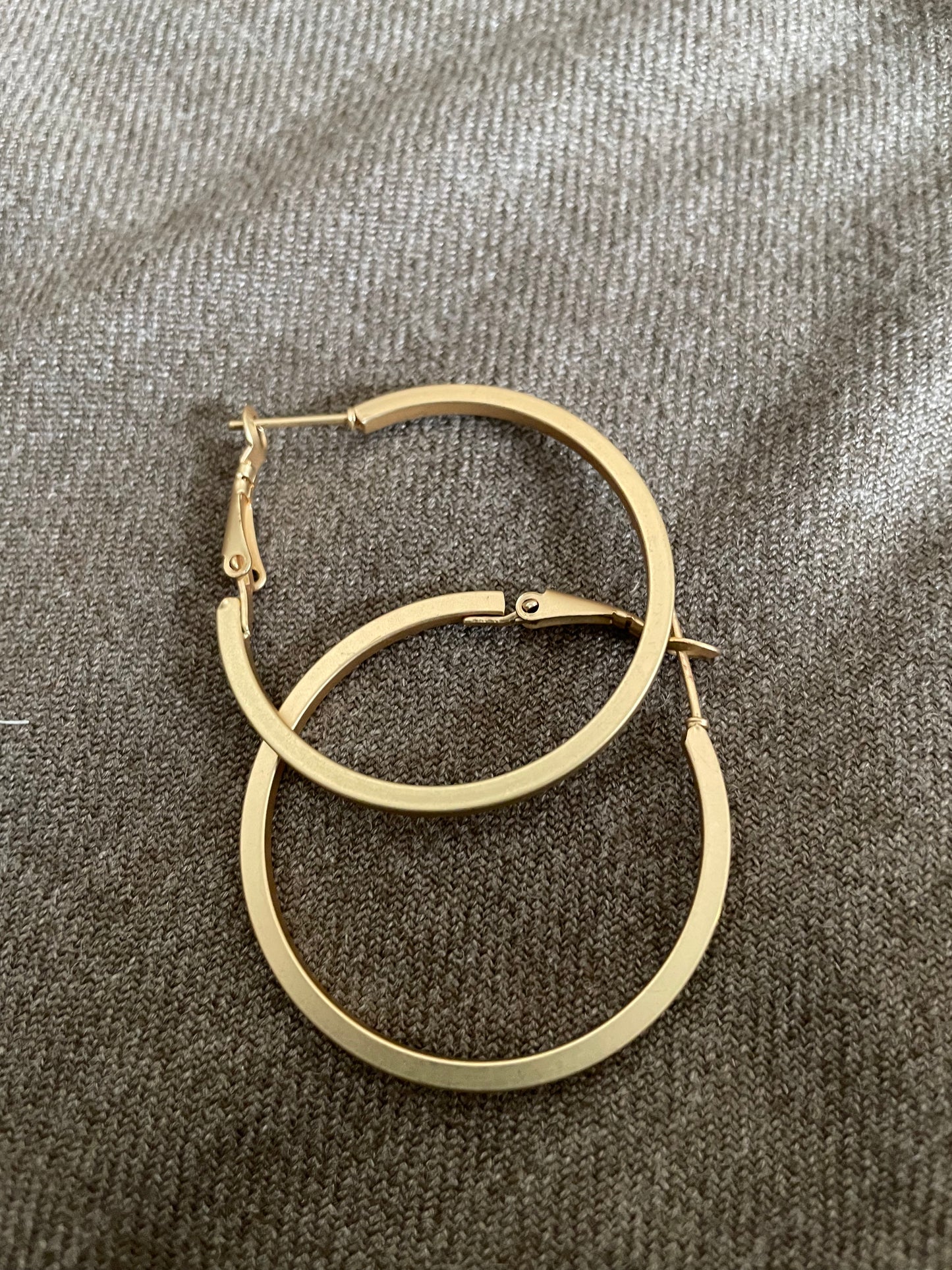 Matt Sleek Classic Hoops