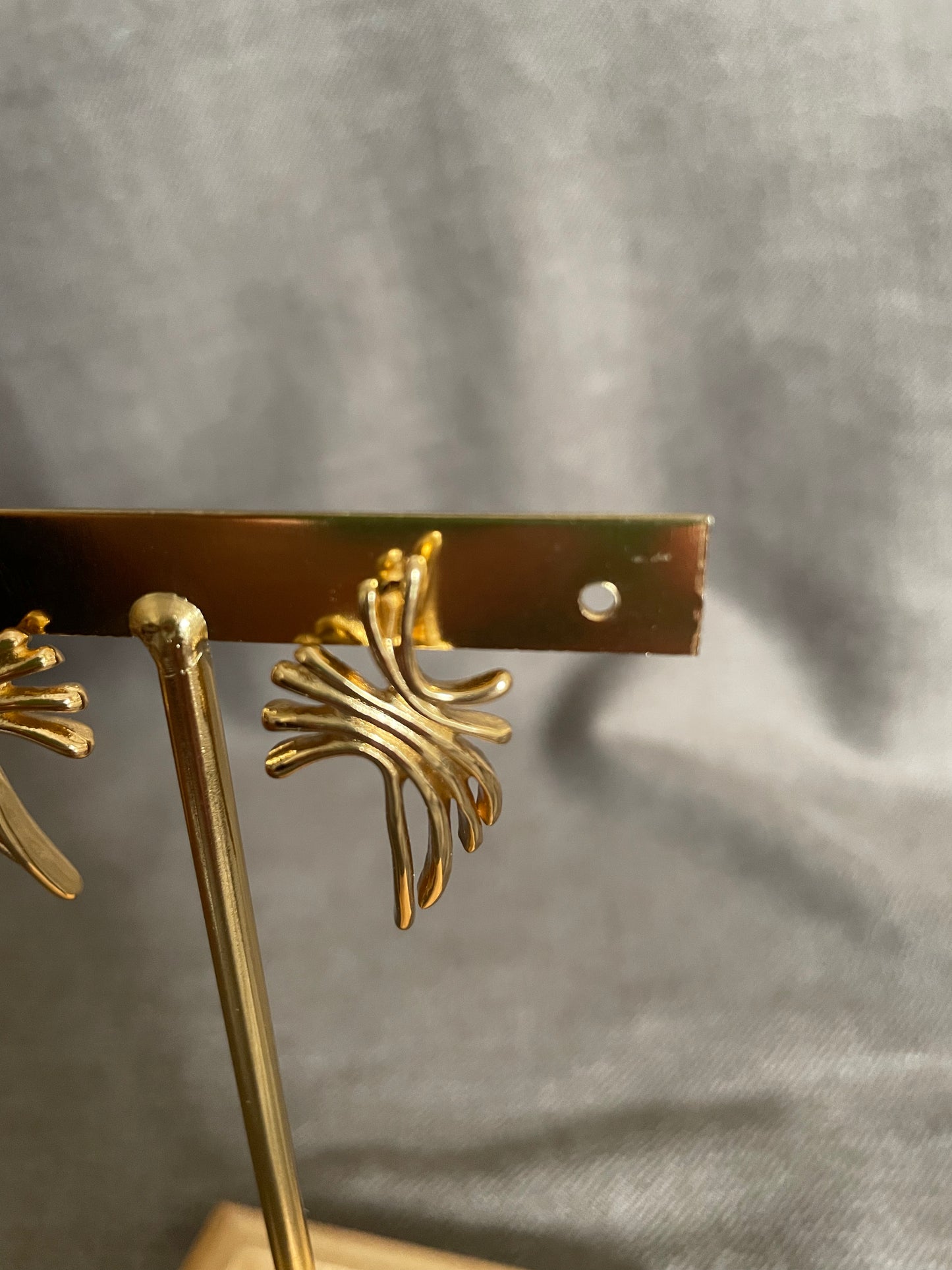 Stellar Wave Gold Studs