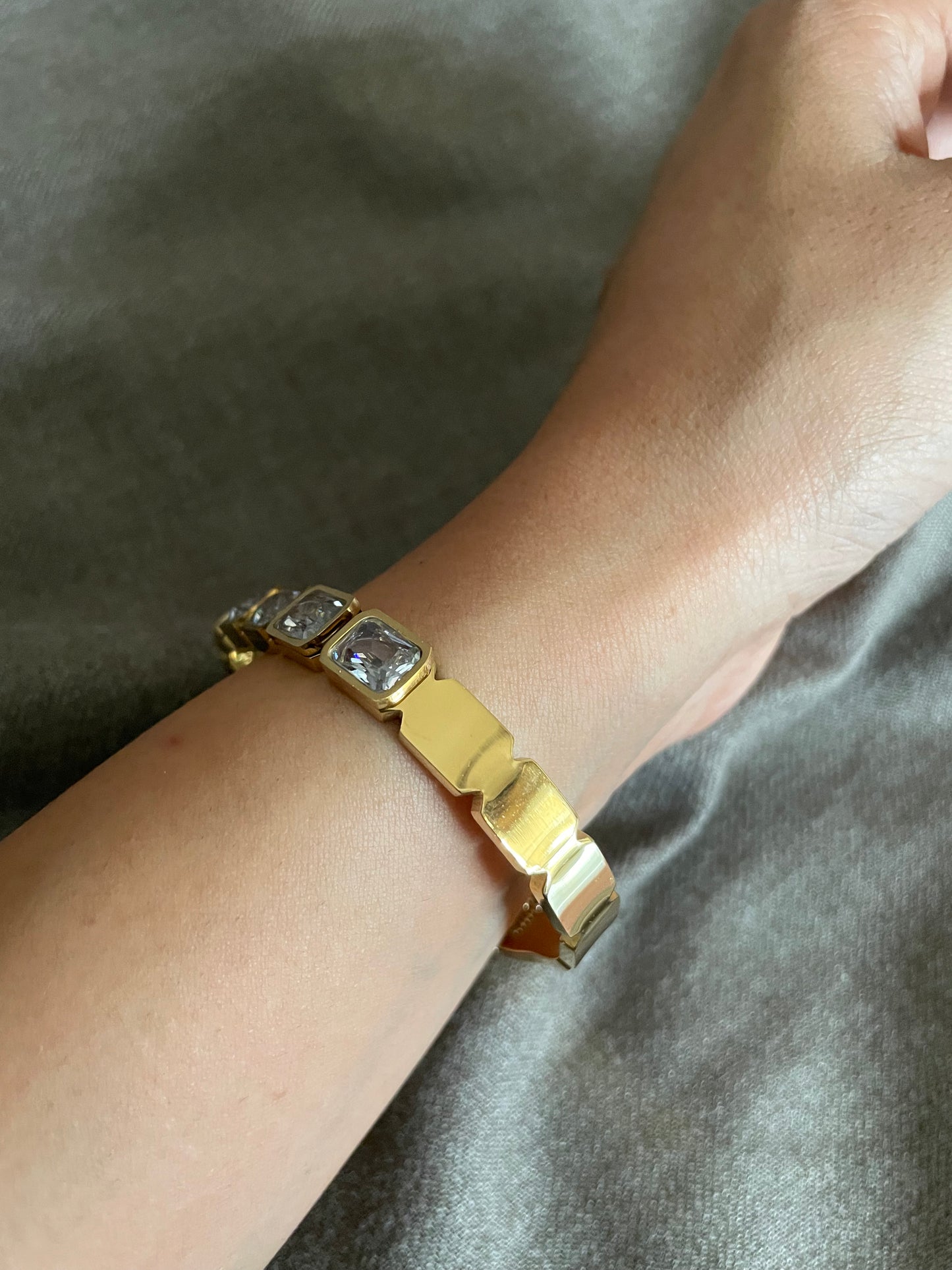 Regal Baguette Gold Bracelet