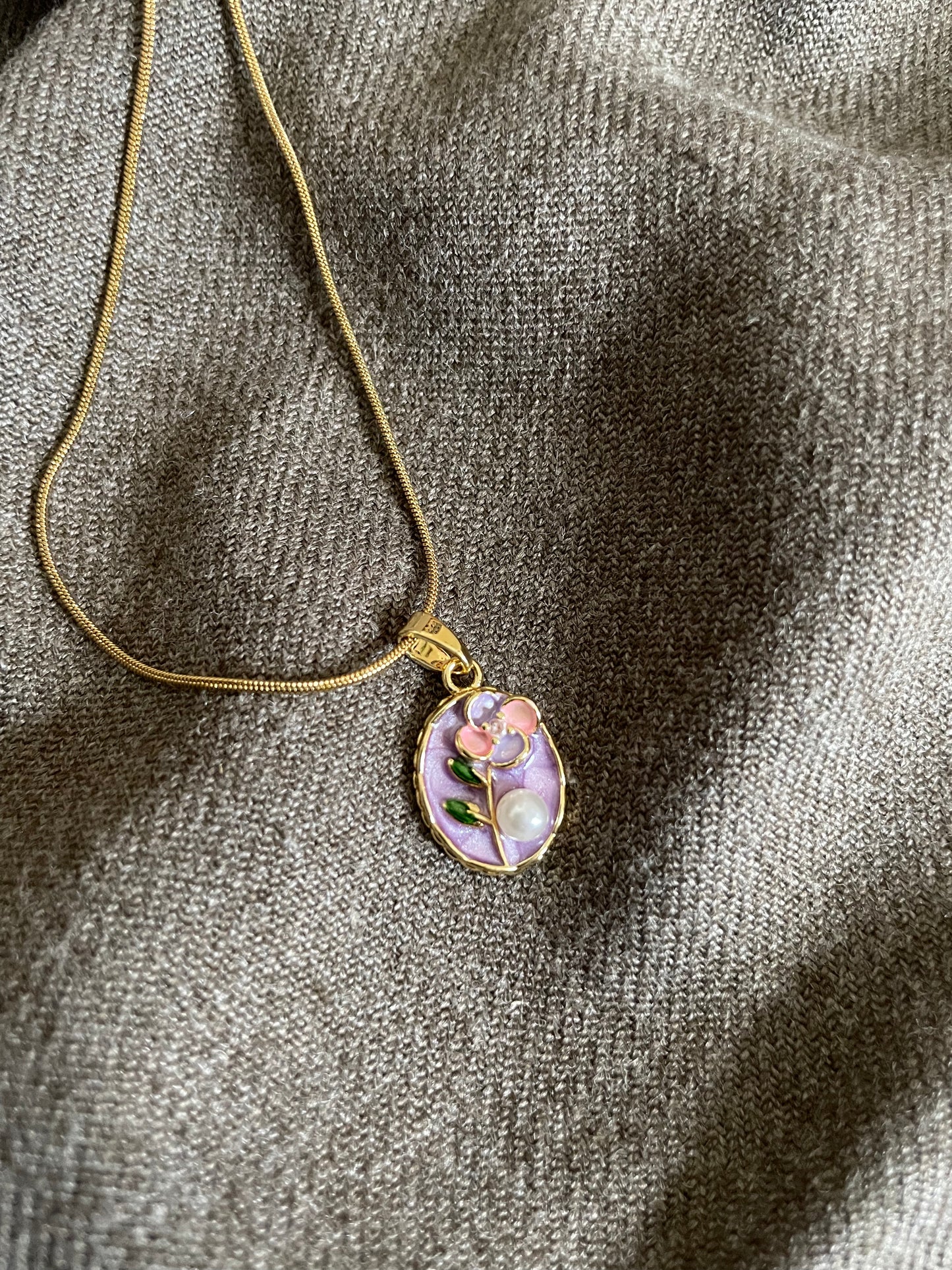 Petal Dream Vintage Pendant Necklace