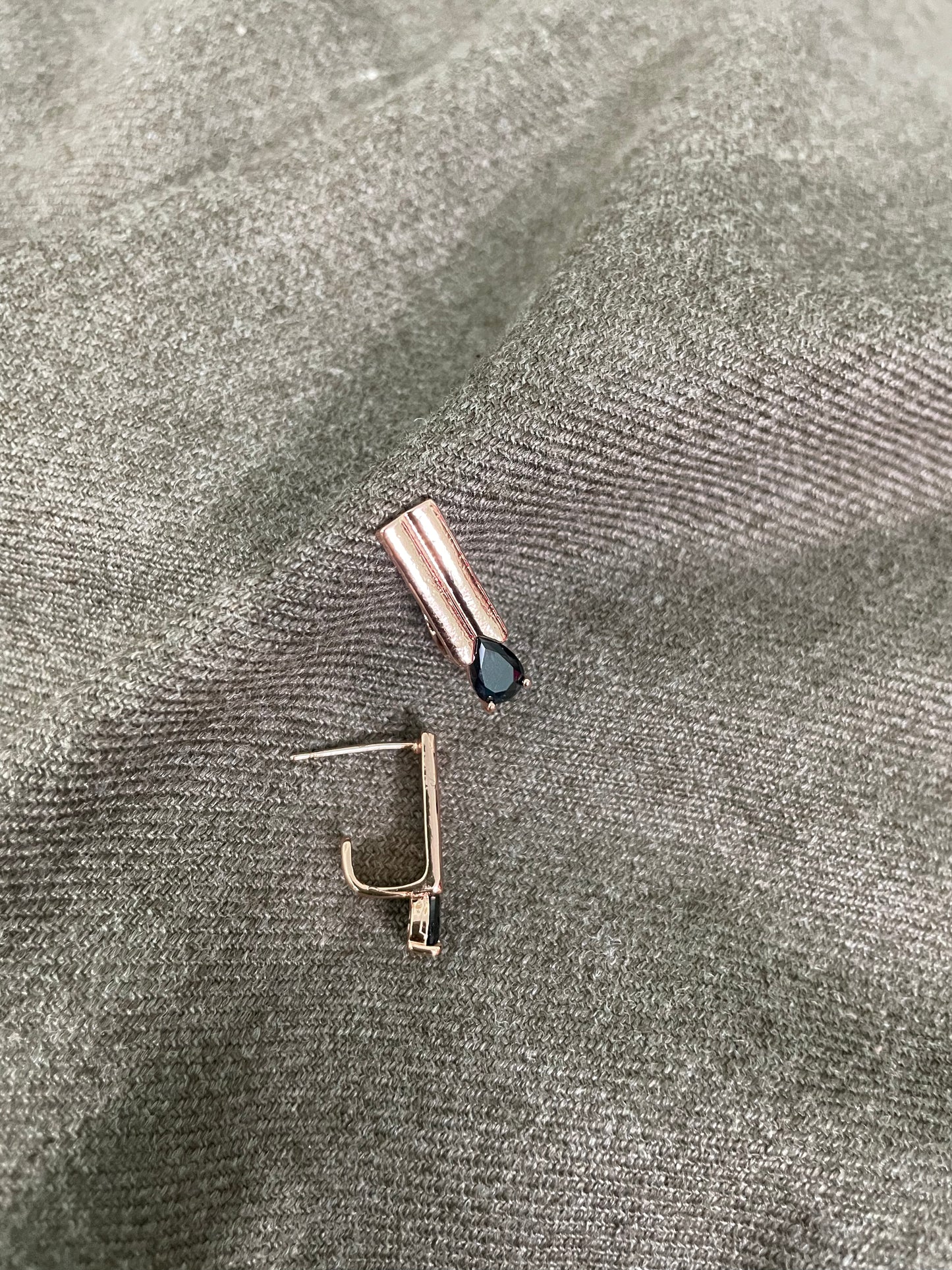 Black Stone Bar Drop Rose Gold Earrings