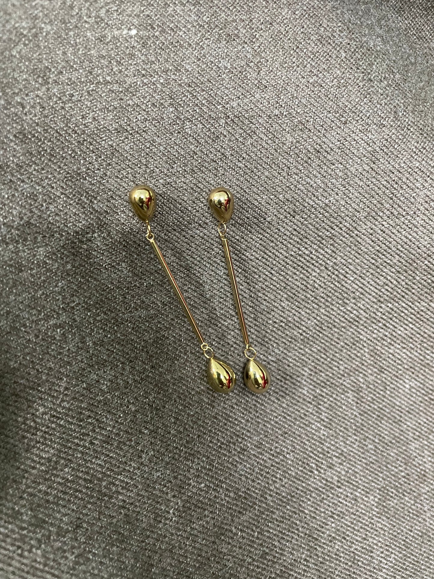 Gold Teardrop Linear Drop Earrings