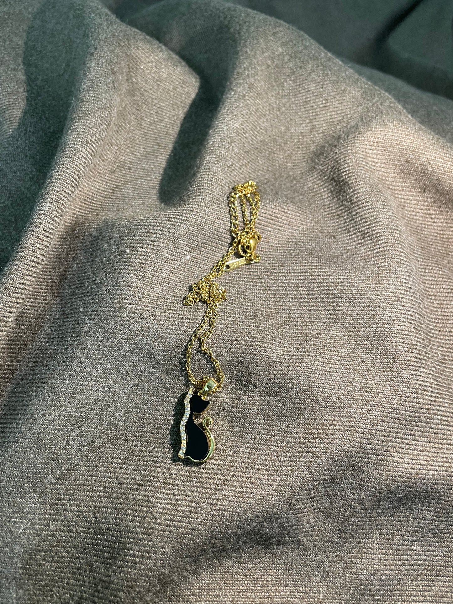 Black Kitty Zirconia Pendant Necklace