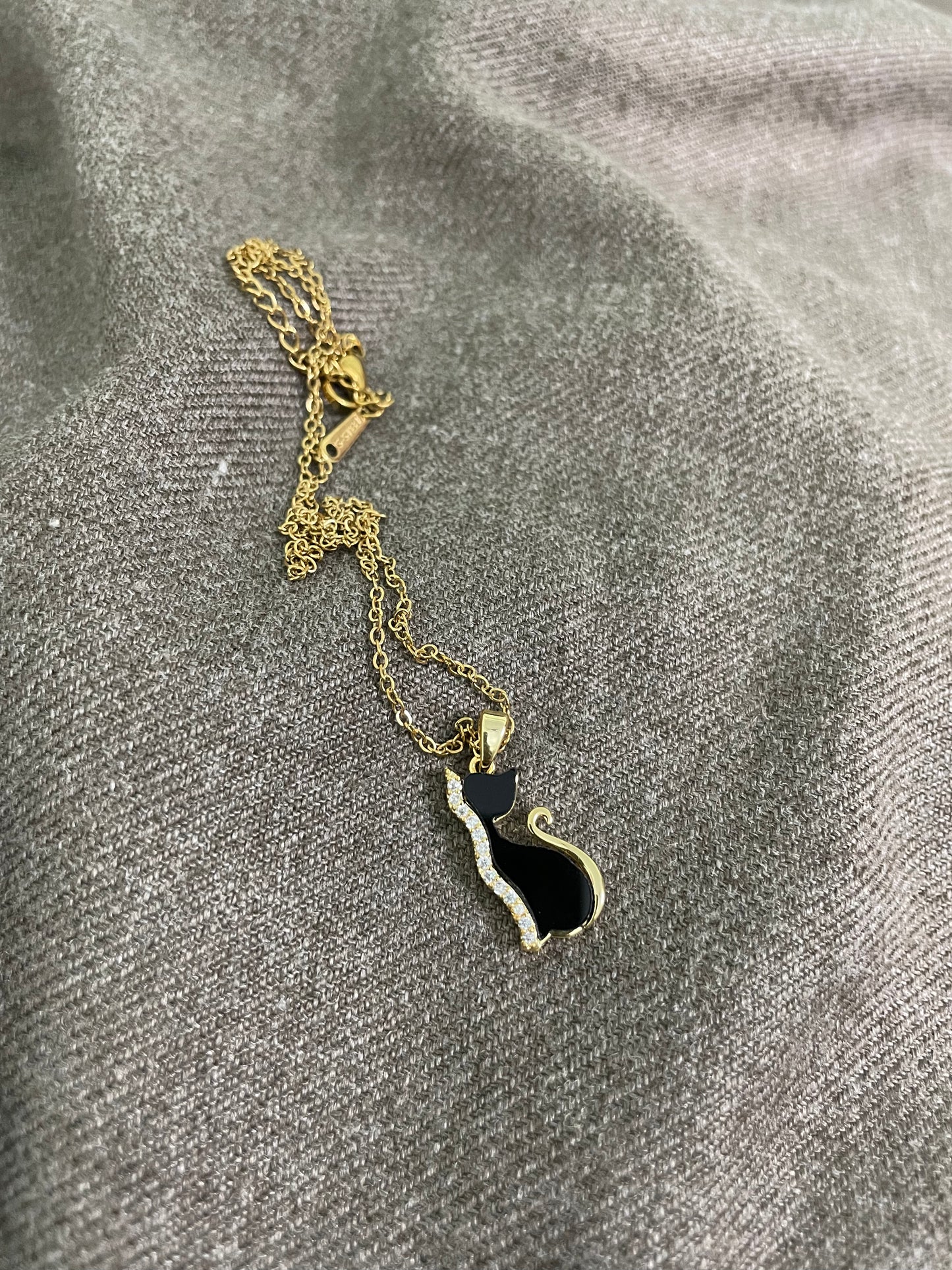Black Kitty Zirconia Pendant Necklace