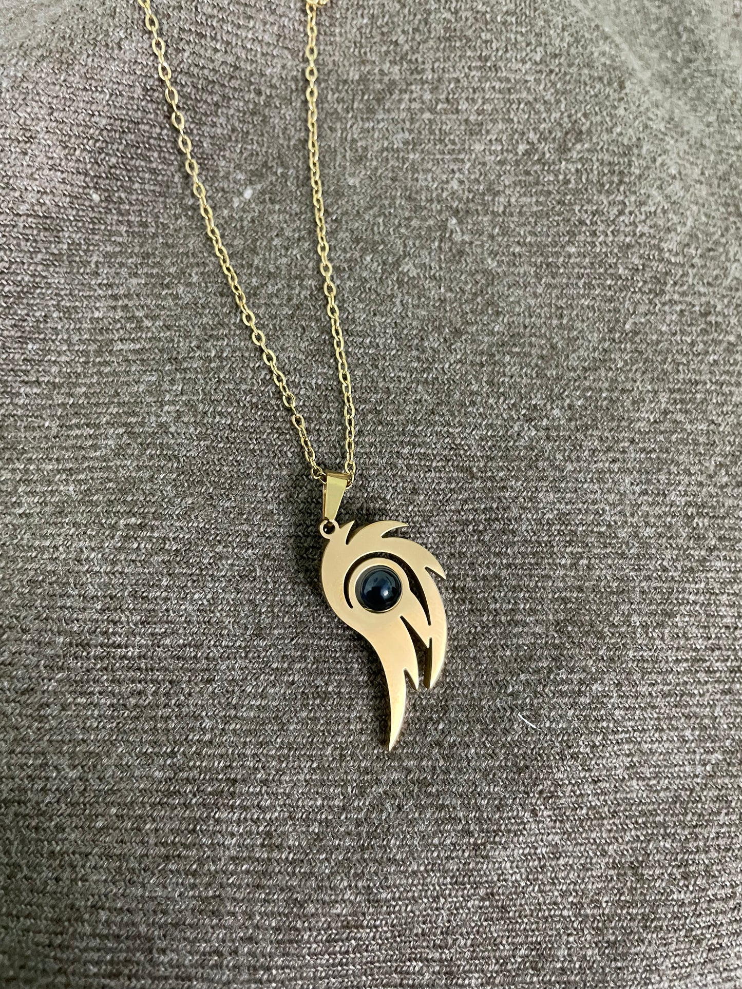 Peacock Feather Onyx Pendant Necklace