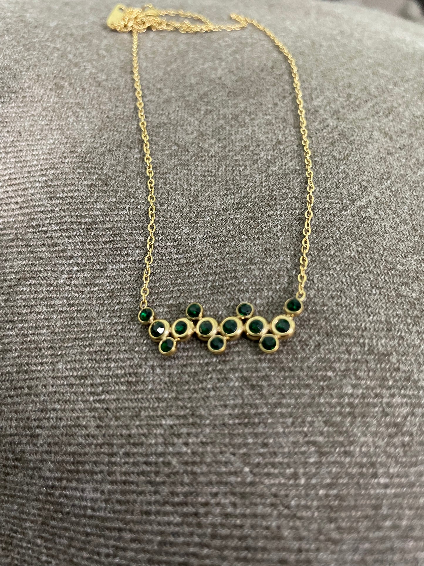 Emerald Cluster Minimal Necklace