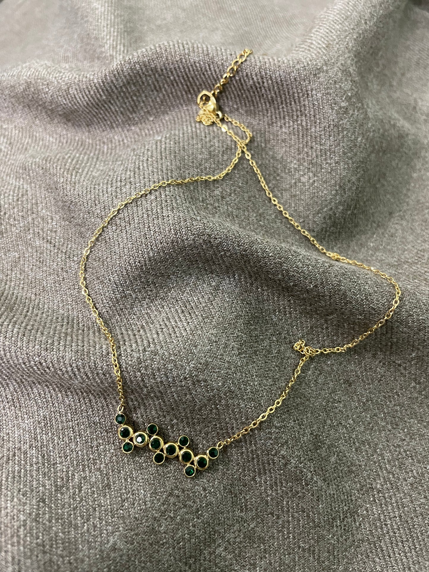 Emerald Cluster Minimal Necklace