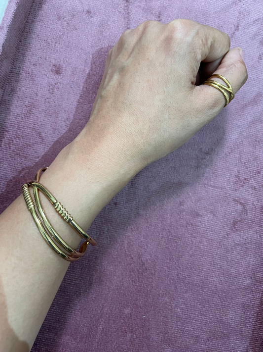 Twist Harmony Gold Cuff & Ring Set