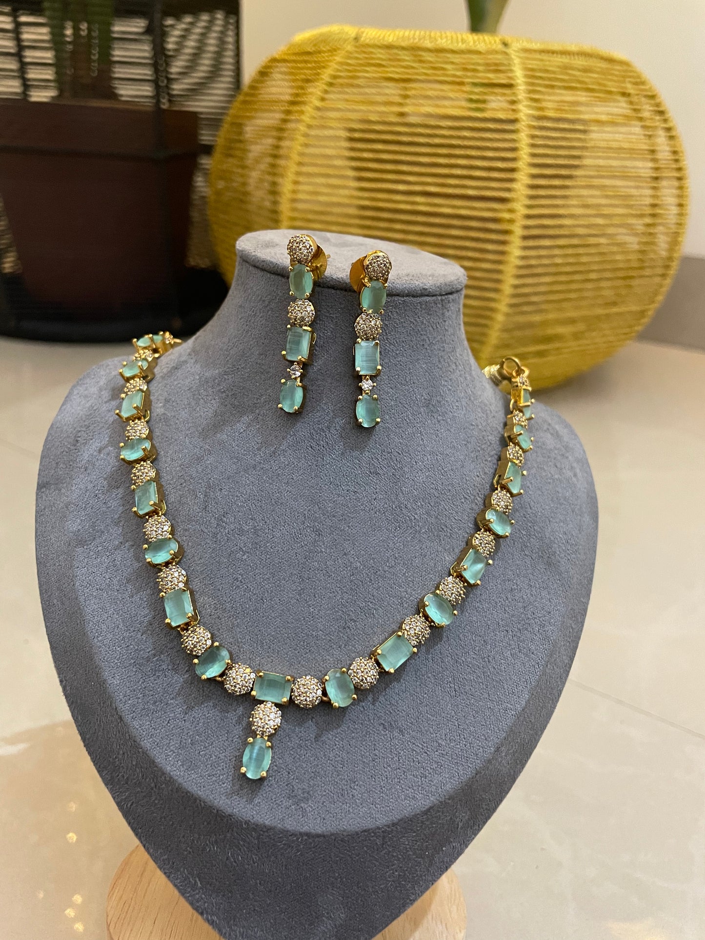 Aurelia Luxe AD Necklace Set