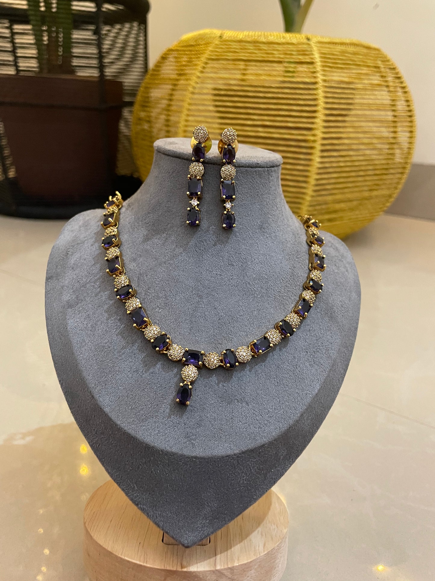 Aurelia Luxe AD Necklace Set