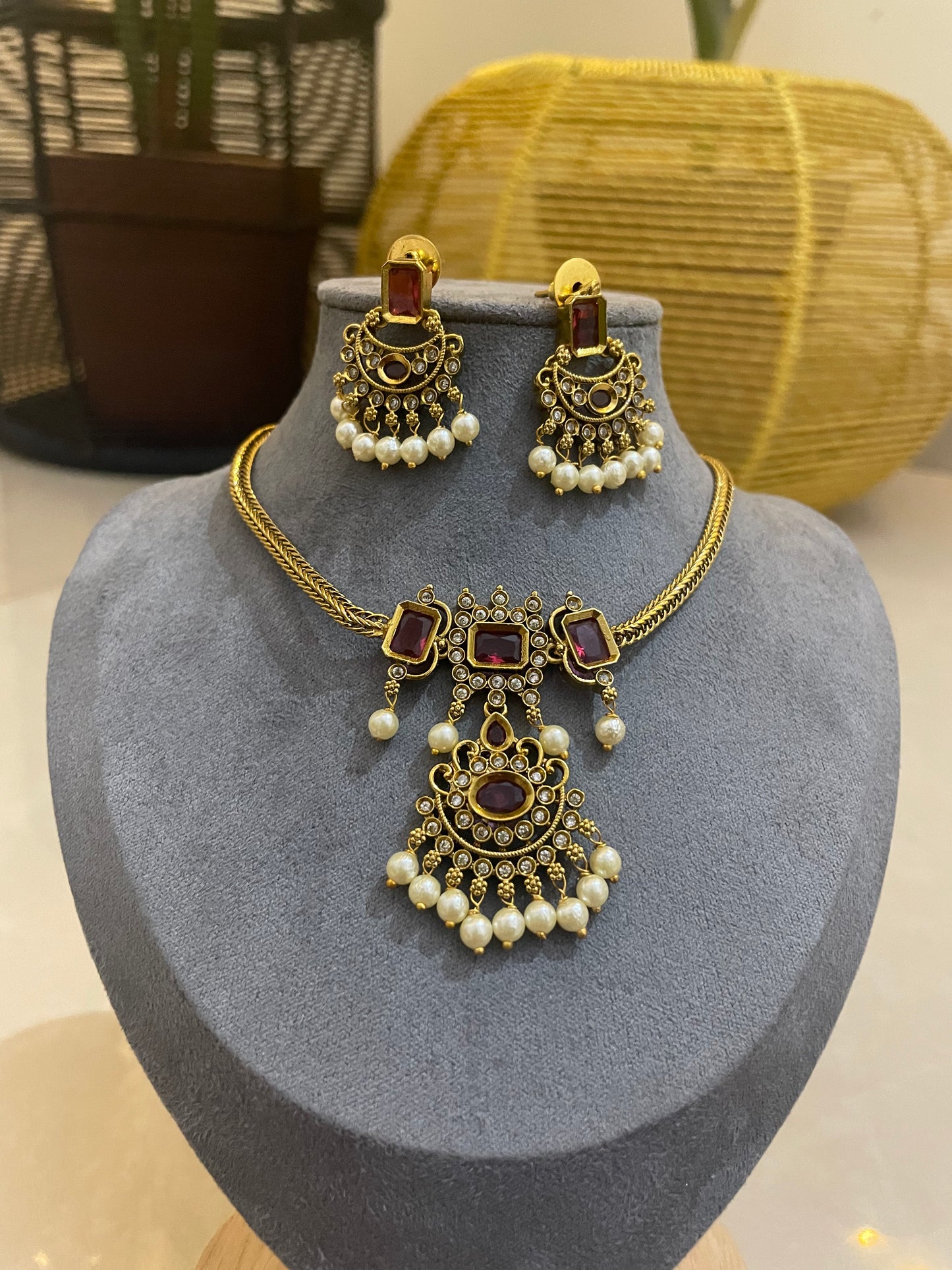 Nayra Heritage Pearl Choker Set