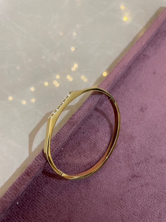 Vertex Glow Crystal Bangle