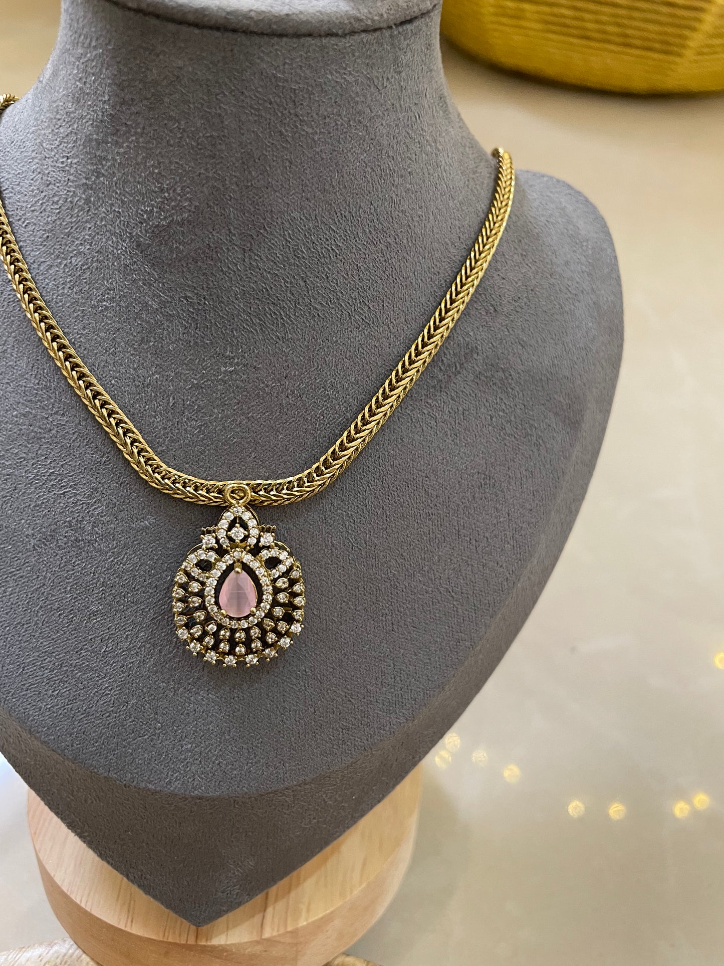 Parisa Halo AD Necklace Set