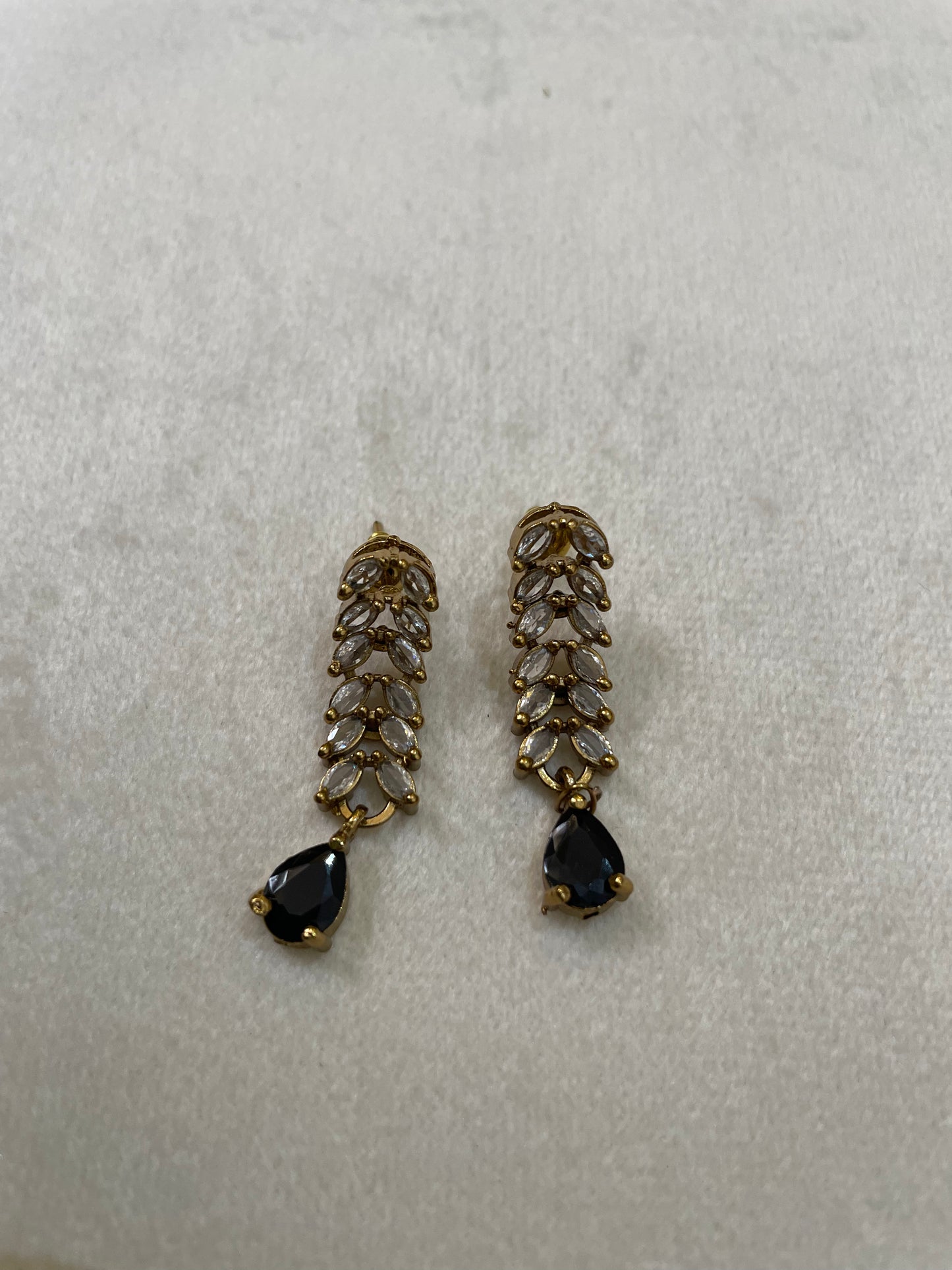 Elysia Drop AD Necklace Set