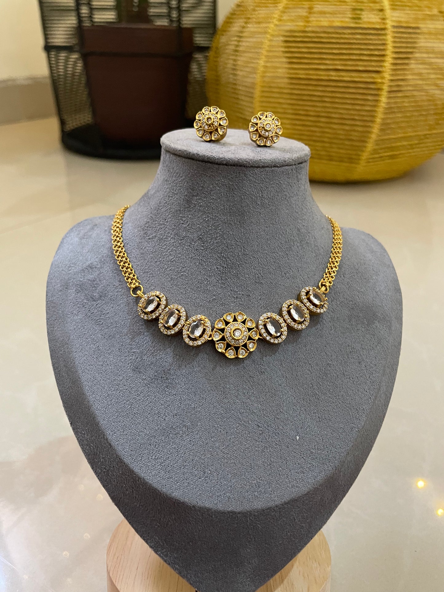 Florence Vintage Halo Necklace Set