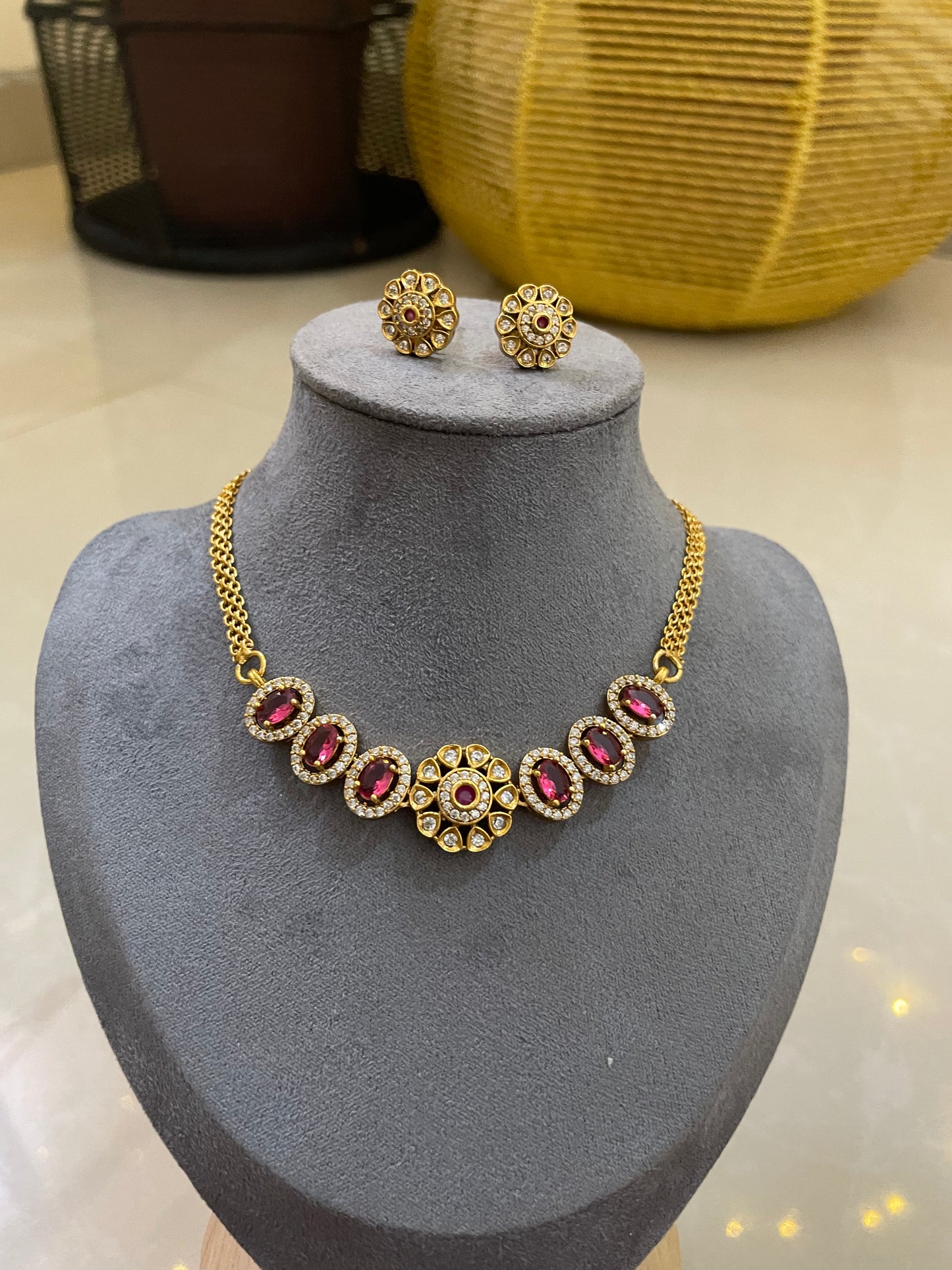 Florence Vintage Halo Necklace Set