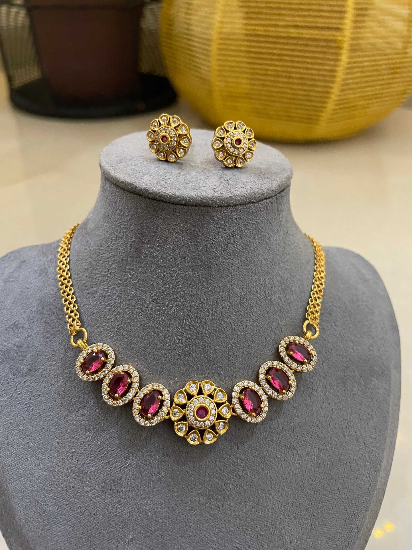 Florence Vintage Halo Necklace Set