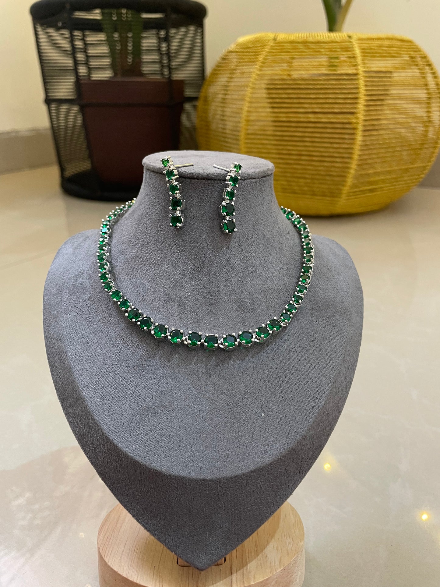 Lustre Solitaire AD Necklace Set