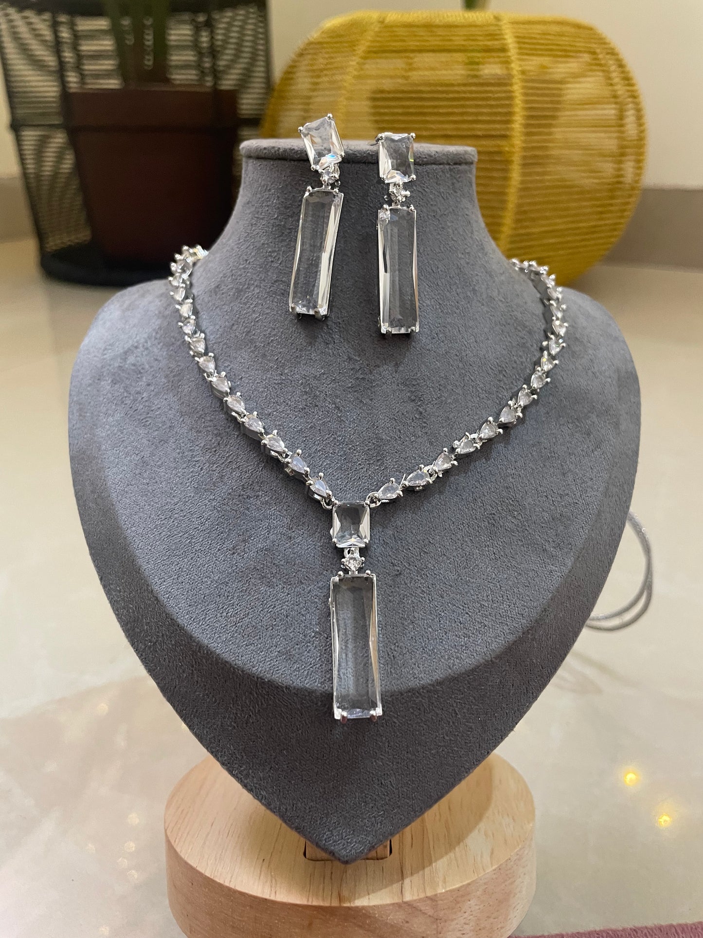 Opera Luxe AD Necklace Set