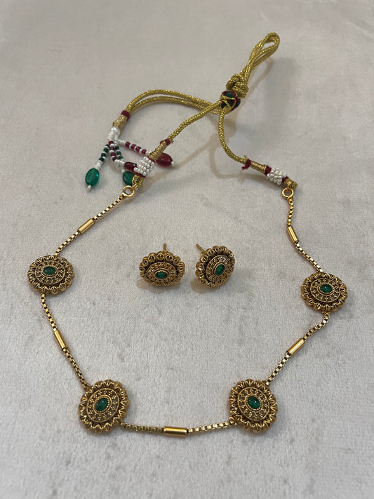 Antique Floral Medallion Set