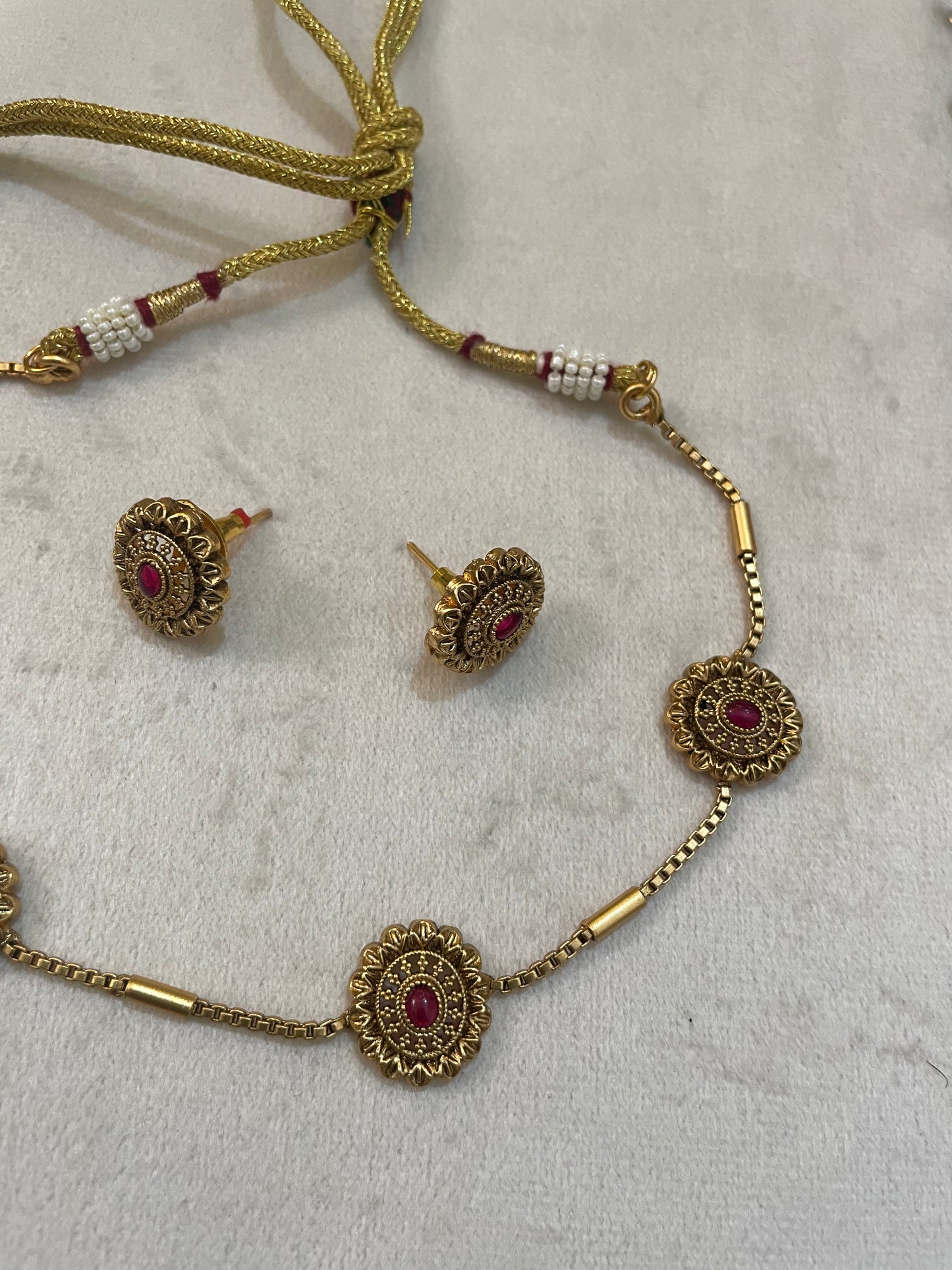 Antique Floral Medallion Set