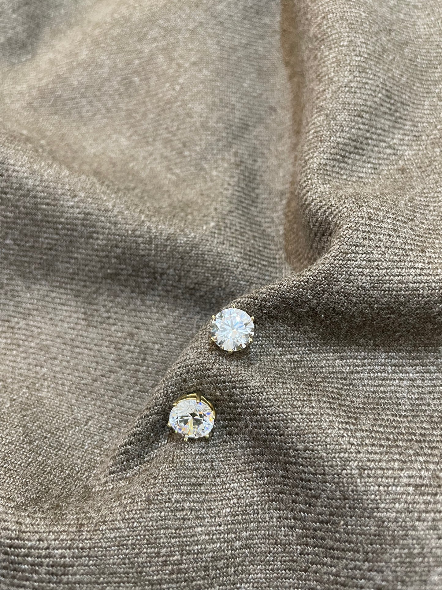 Solitaire Spark Diamond Studs