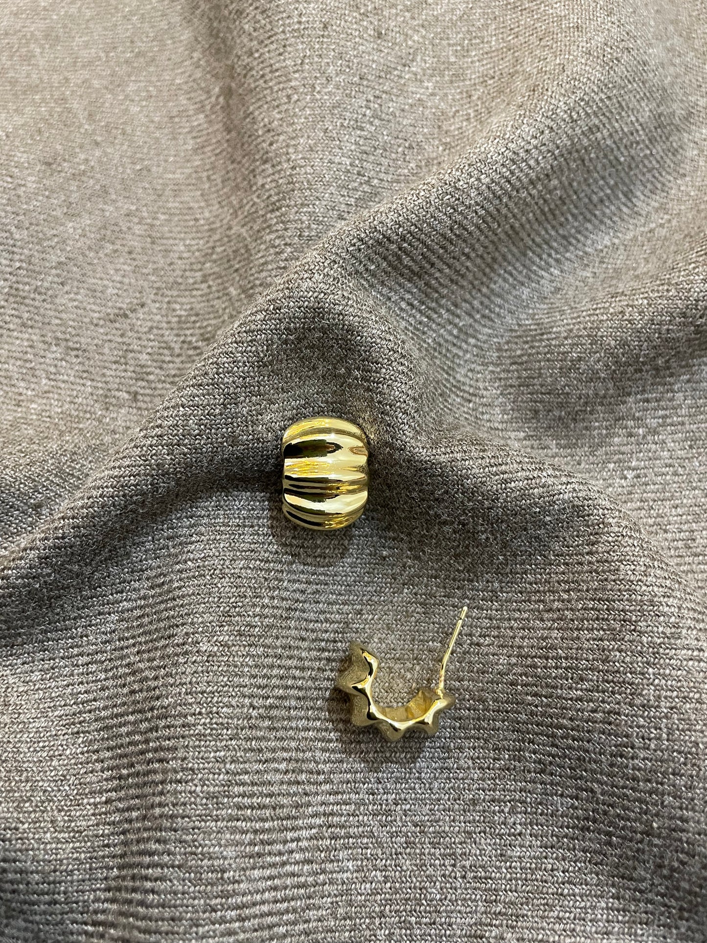 Molten Dome Studs