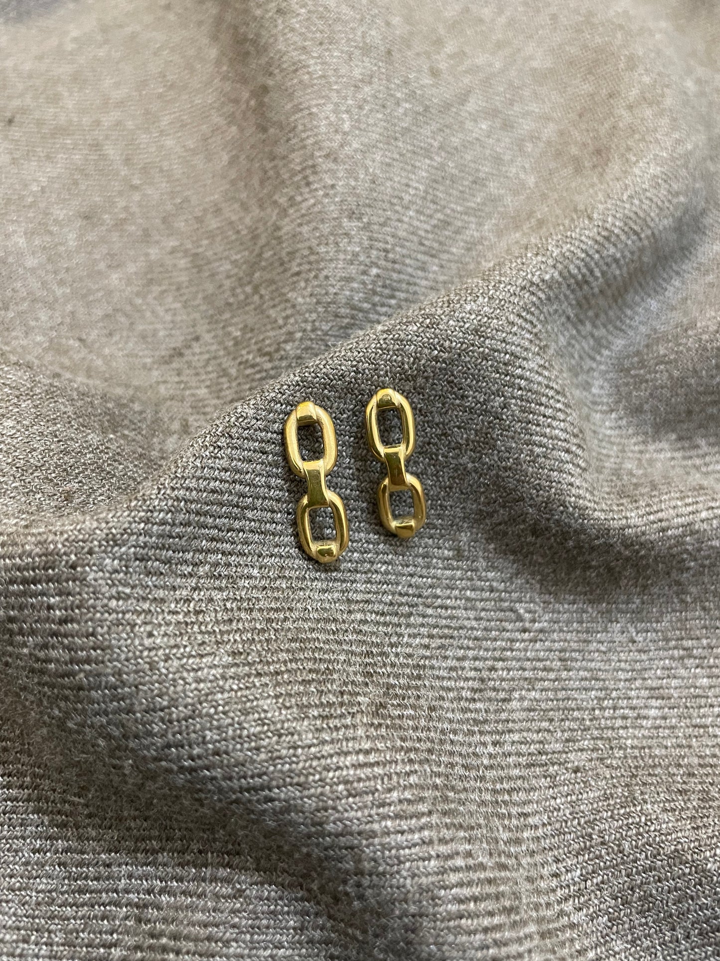 Link Studs