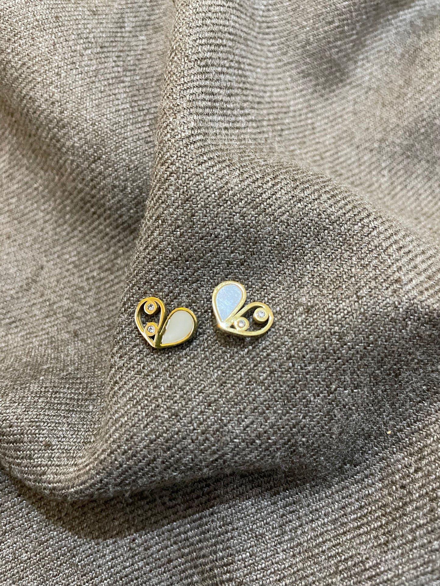 Pearl Dewdrop Heart Studs