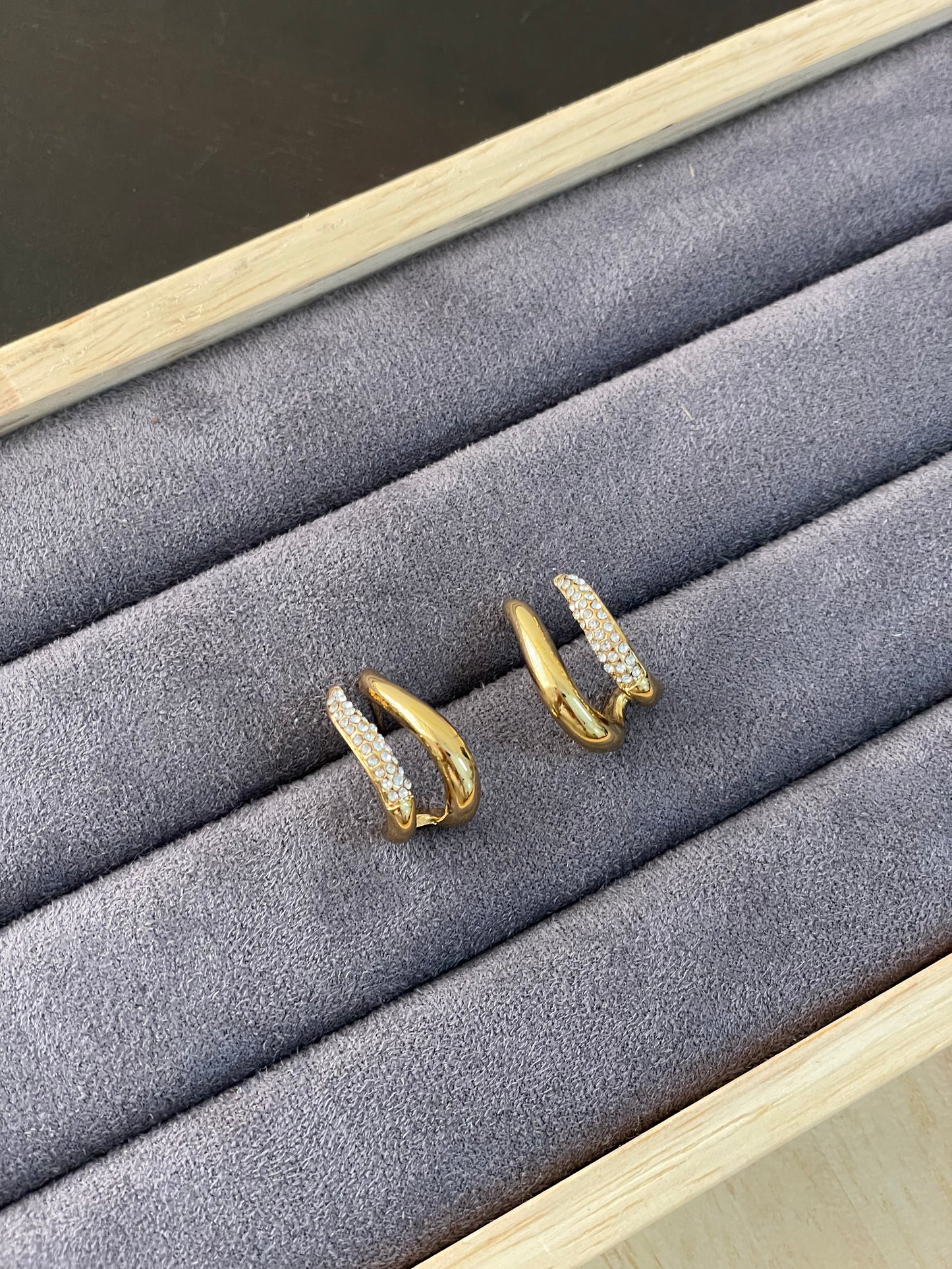 Dual Orbit Hoops