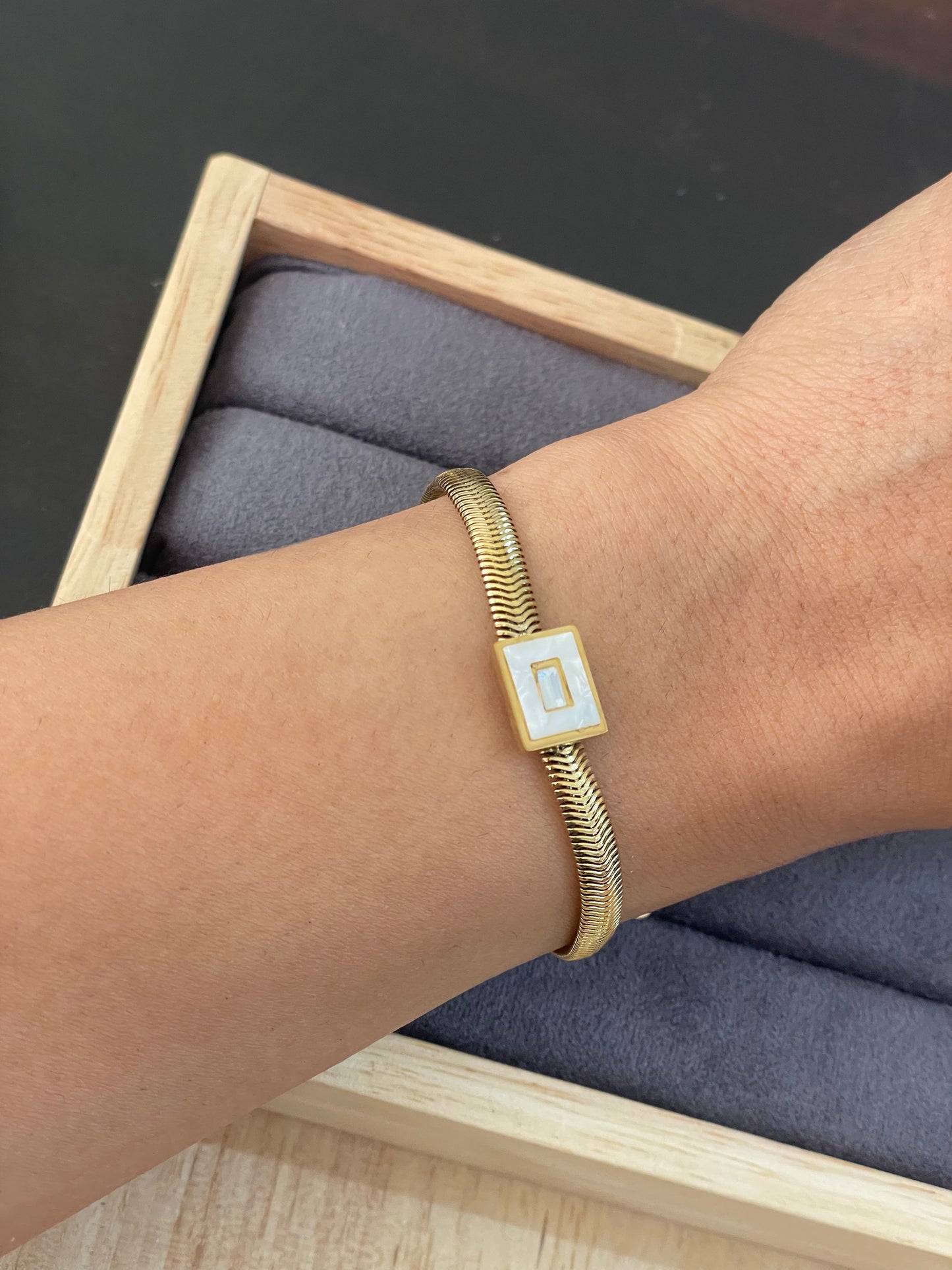 Mother of Pearl Inlay Herringbone Bracelet
