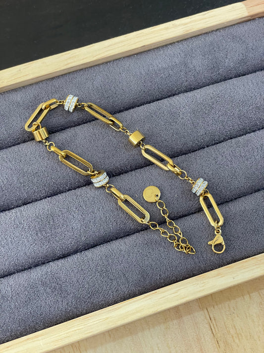 Solitaire Paperclip Link Bracelet