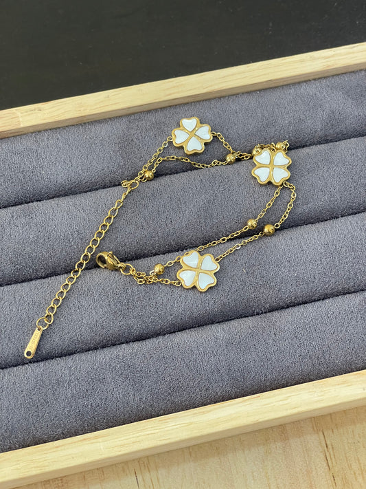 White Clover Mother-of-Pearl Bracelet