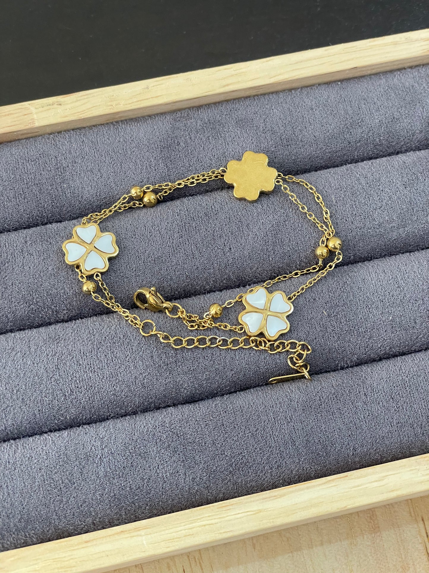 White Clover Mother-of-Pearl Bracelet